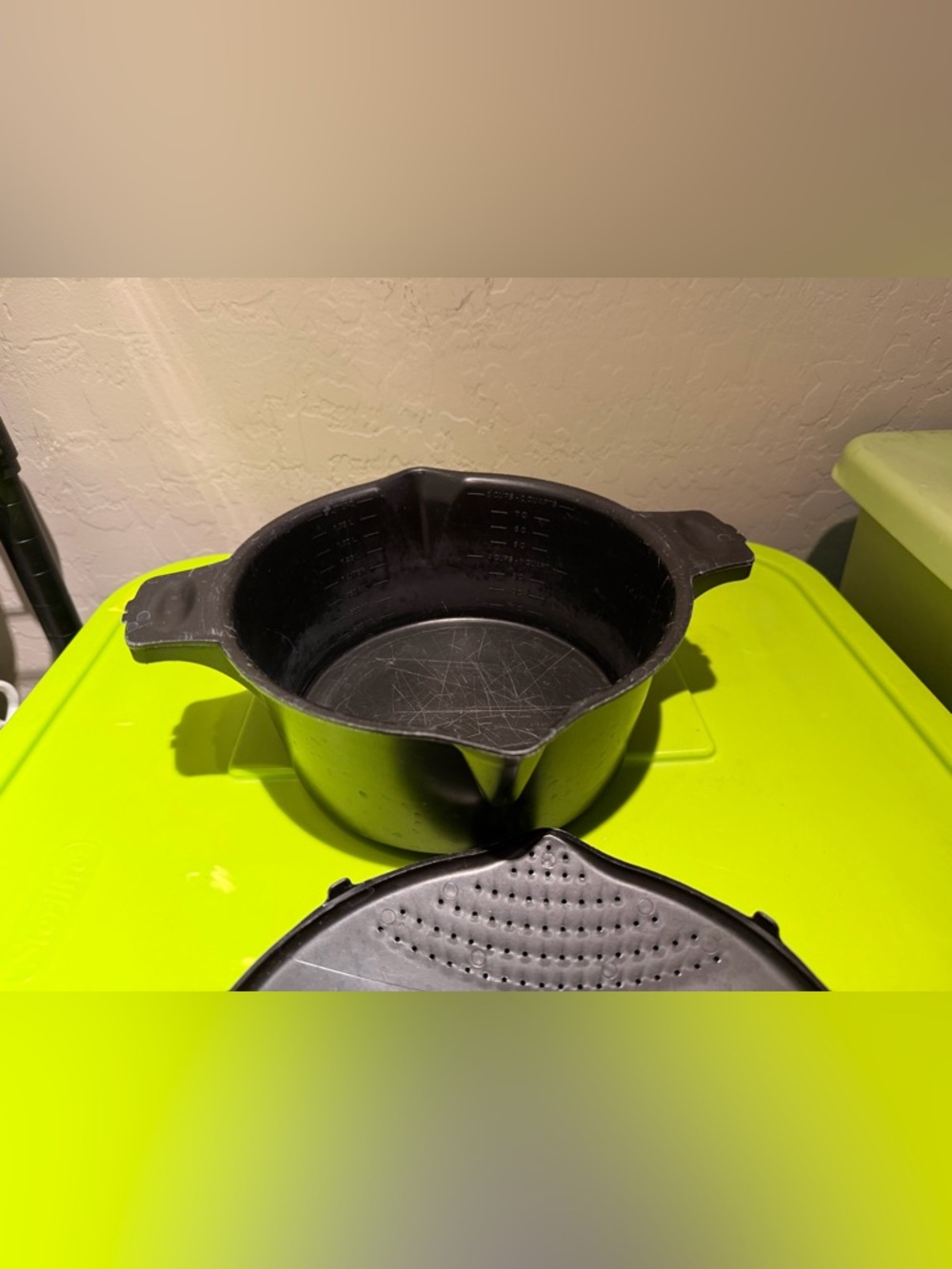 pampered chef micro cooker black 2 quart - Picture 5 of 9